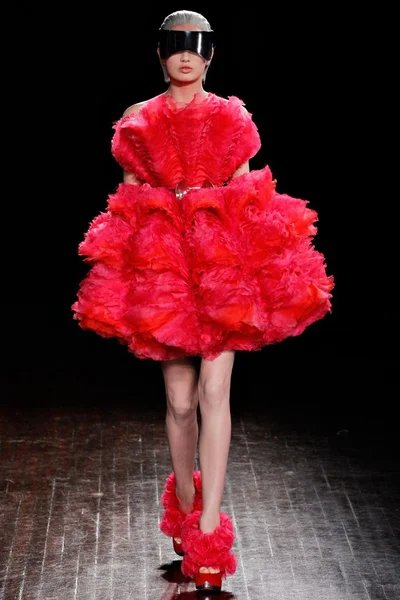Look 29